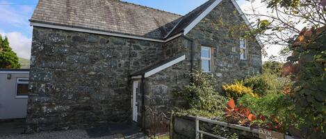 Cottage | Front of property