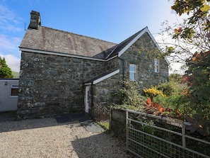 Casa rural | Façana frontal de l'allotjament