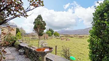 Cottage | Property grounds