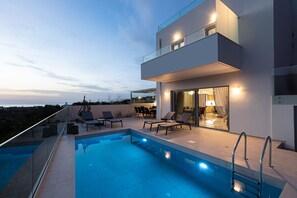 Piscine extérieure