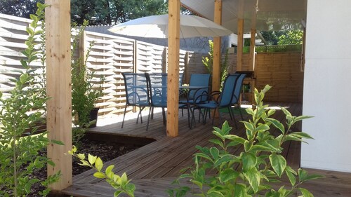 Nice T3 duplex apartment with air-conditioning and terrace (4 to 6 p) near oyster port