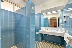 Bathroom - The Select Inn Ryde (Sydney)