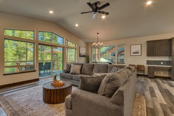 TV, fireplace, video games, stereo