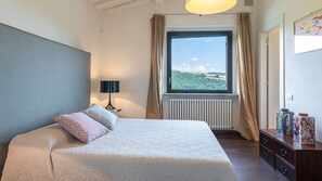 6 chambres, fer et planche à repasser, Wi-Fi gratuit, draps fournis