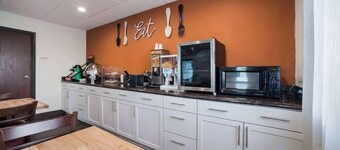 Ramada by Wyndham Effingham