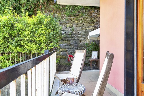 Relax in giardino a due passi dal porto by Wonderful Italy