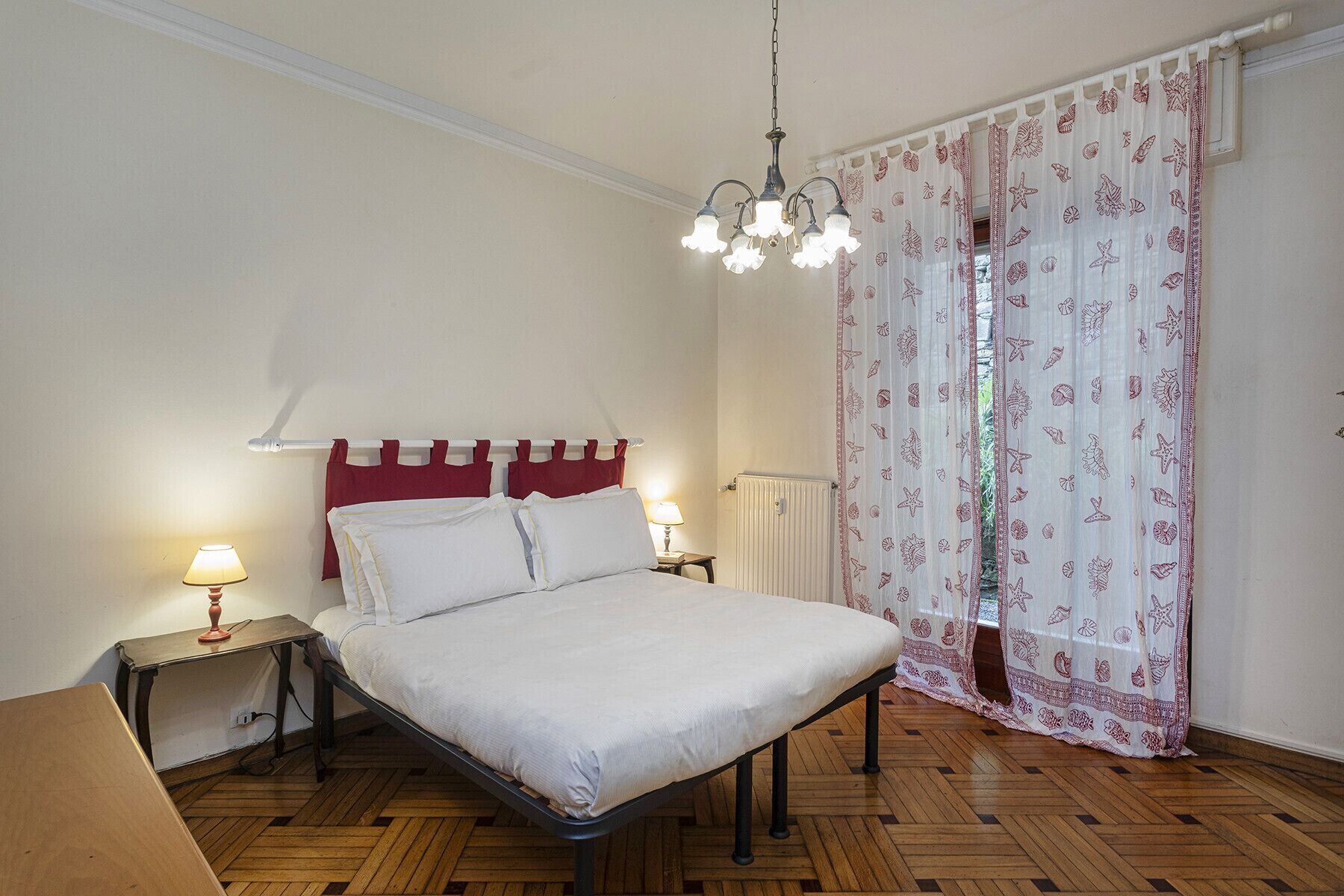 2 chambres, fer et planche à repasser, draps fournis