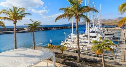 **Luxury Villa**- Heated Pool, Gardens, Views, WiFi & PS4