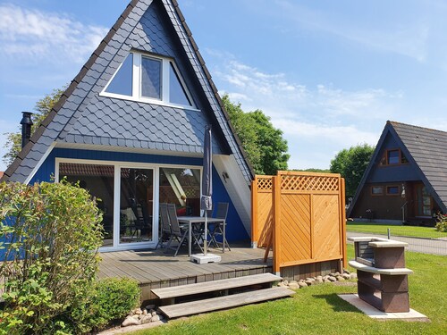 Nurdachhaus Murmel 5, Ladestation f. E-Autos, WLAN, Strandkorb, Kamin