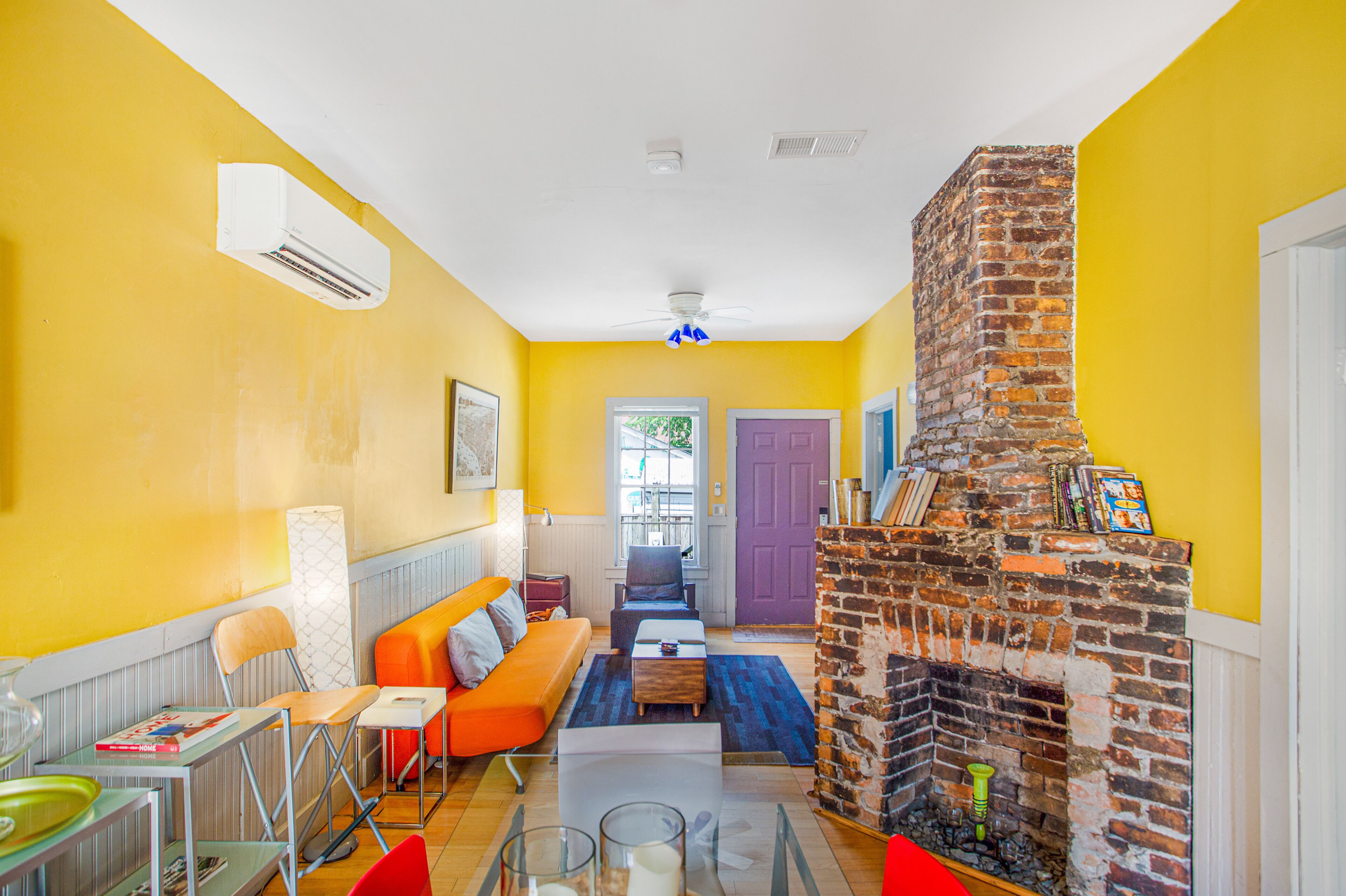 Cheerful Historic Cottage w/ Courtyard + Private Parking by Lucky Savannah