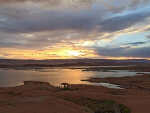 Beach - Lake Powell 59’ Discovery XL houseboat   (bullfrog)