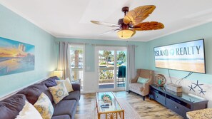 Smart TV, DVD player