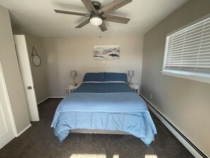 2 habitaciones, tabla de planchar con plancha y wifi gratis 