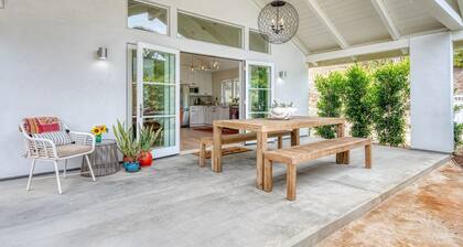 727 Sonrisa St 1 Bedroom Home by RedAwning