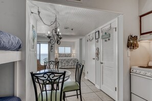 Condo, 1 habitación | Restaurantes
