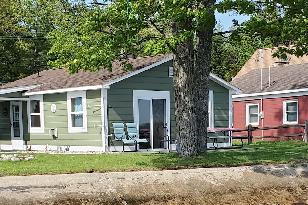 Sea Hag Resort<br>Cabin #2