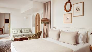 1 bedroom, premium bedding, minibar, in-room safe