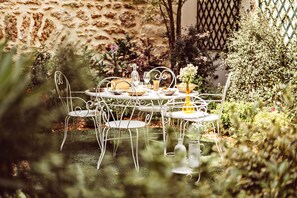 Suite Junior avec jardin | 客房景觀