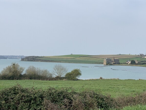 Miscellaneous - Gite near the banks of the RANCE with garden ( 2 adults and 2 children) (Saint-Père)