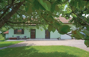 House | Exterior - Stunning Home in Strigova With 2 Bedrooms and Wifi (Strigova)