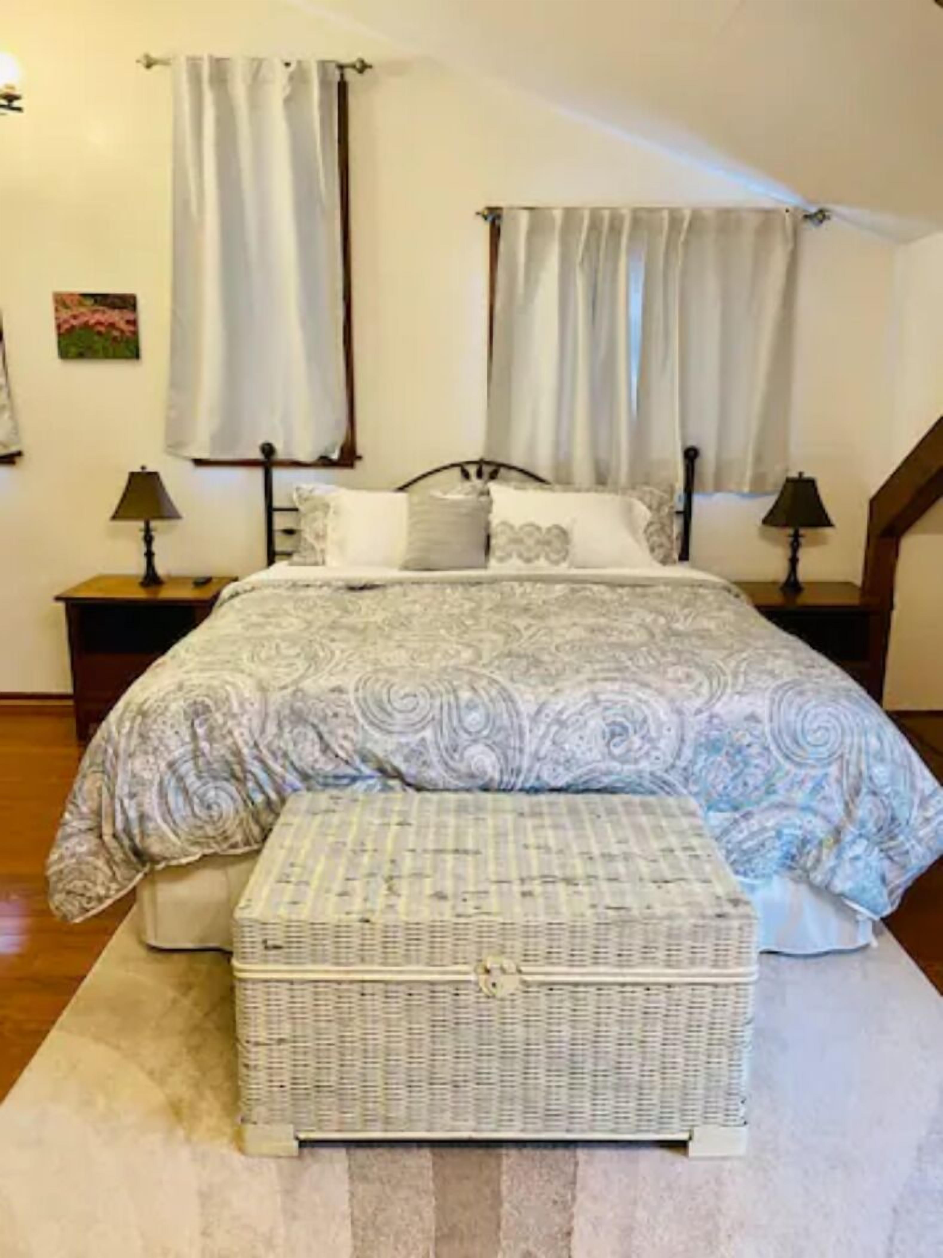 Quiet Retreat-Fireplace-Playscape-Firepit