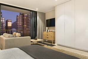 公寓 (1 Bedroom) | 客廳 | 電視