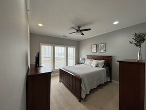 2 bedrooms, iron/ironing board, travel crib, free WiFi