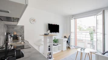 Réfrigérateur, micro-ondes, four, lave-vaisselle