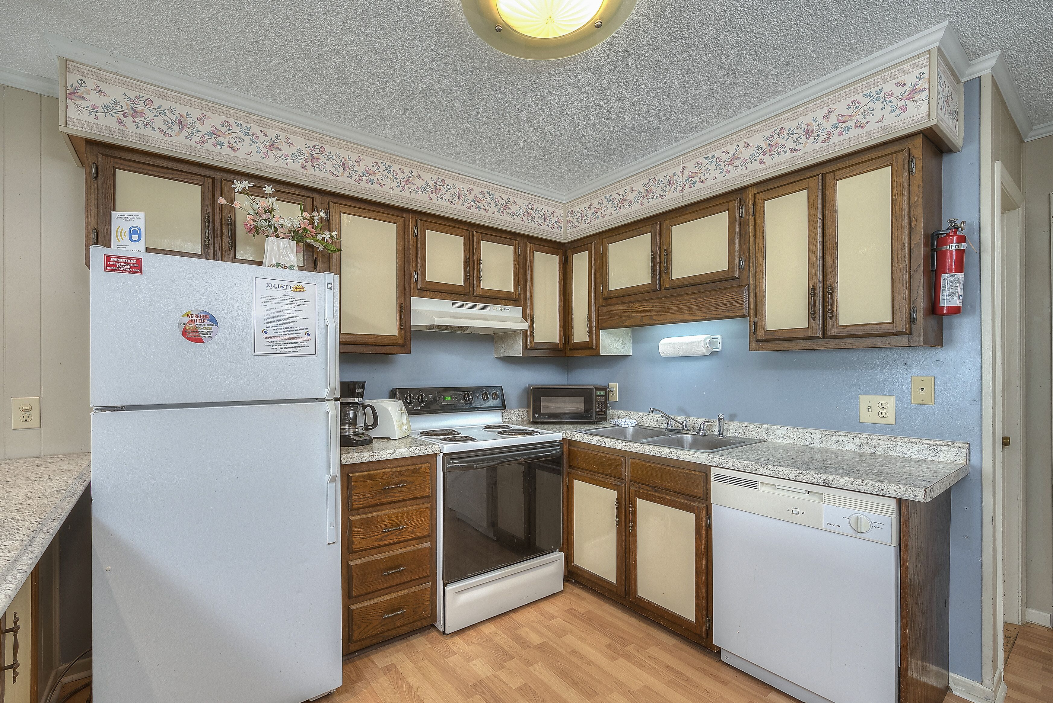 Ocean Forest Villas 209A - 2 Bedroom/2 Bath Ocean View Condo with Outdoor Swimming Pool, Hot Tub and Kiddie Pool