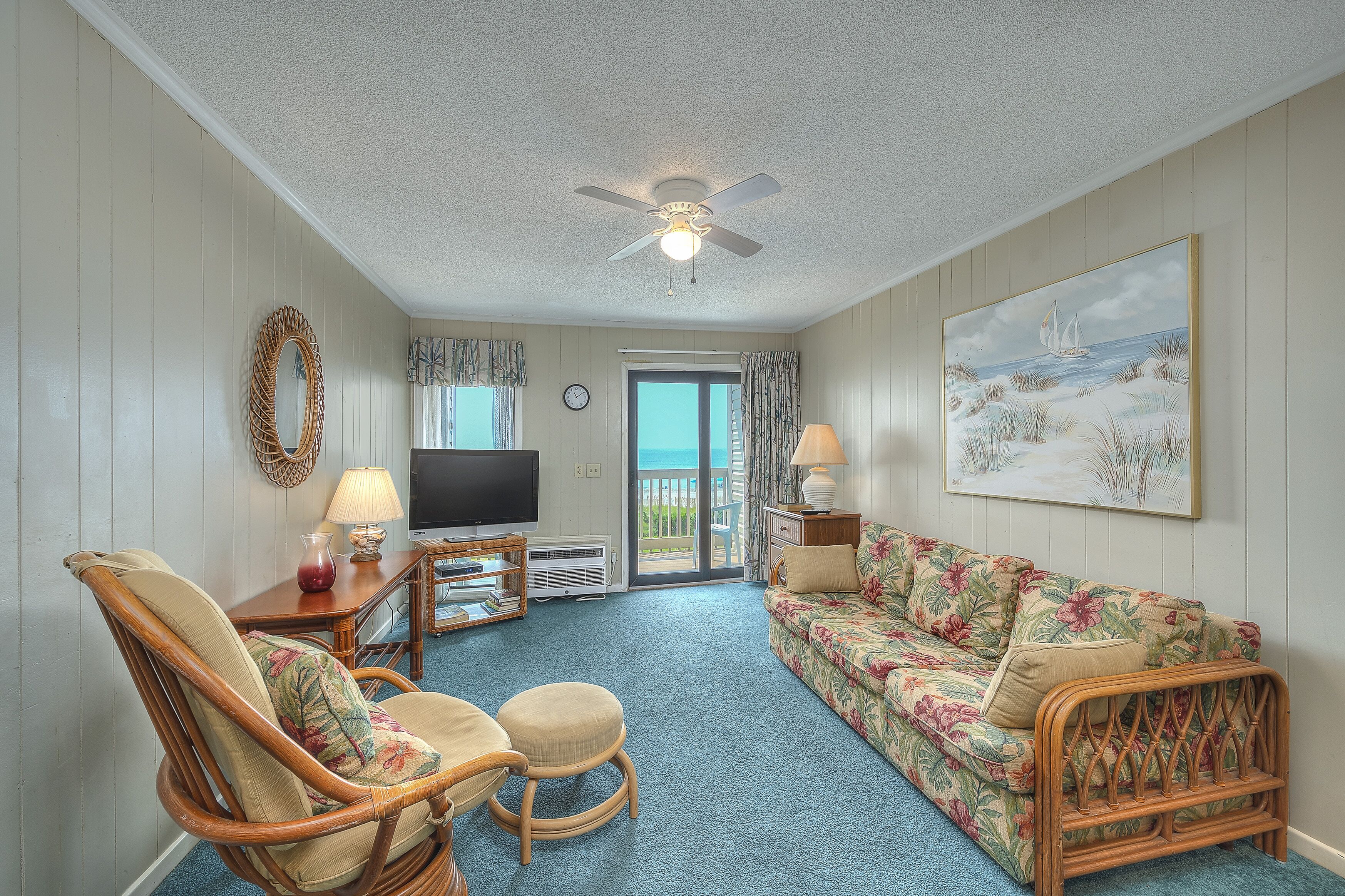 Ocean Forest Villas 209A - 2 Bedroom/2 Bath Ocean View Condo with Outdoor Swimming Pool, Hot Tub and Kiddie Pool