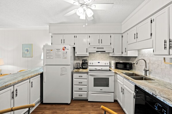 Fridge, microwave, oven, stovetop