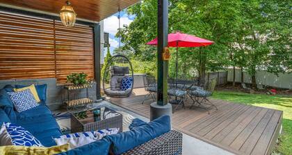 Next to Boston & Beach, King Beds, Free Parking+EV