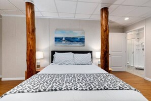4 bedrooms, desk, iron/ironing board, travel cot