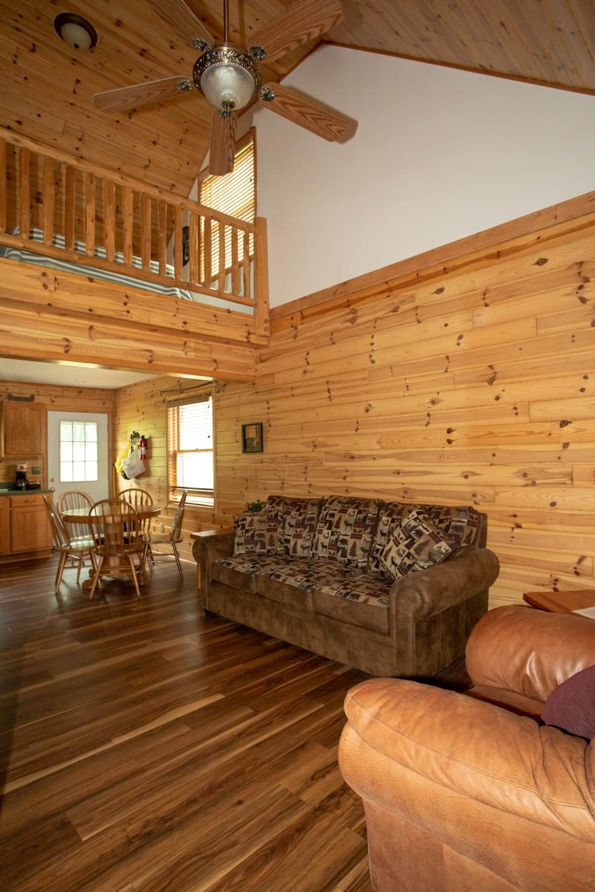 Cabin 2364 - Sizable Log Cabin within Private Resort