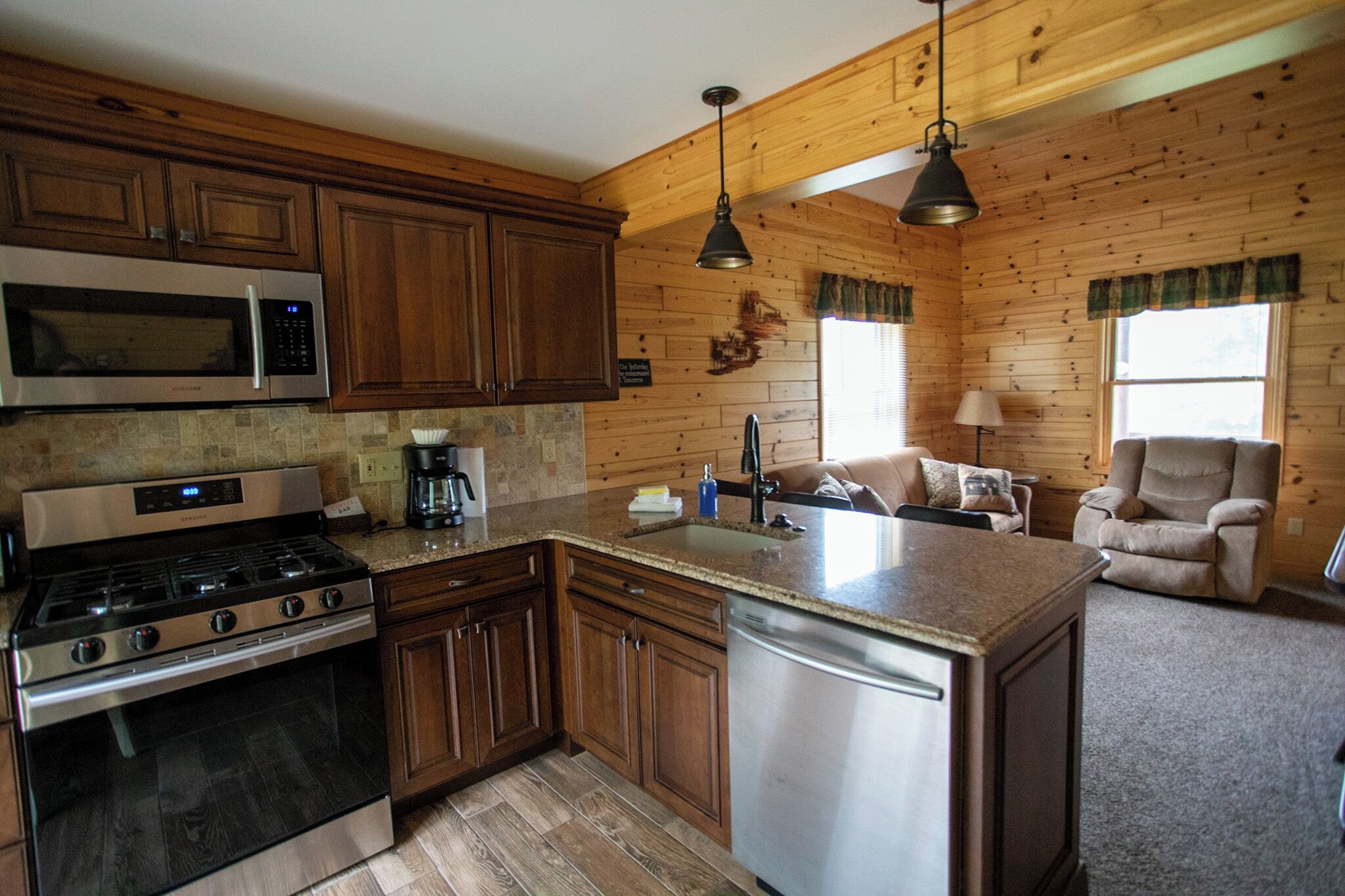 Cabin 2418 - Grand Log Cabin within Private Resort