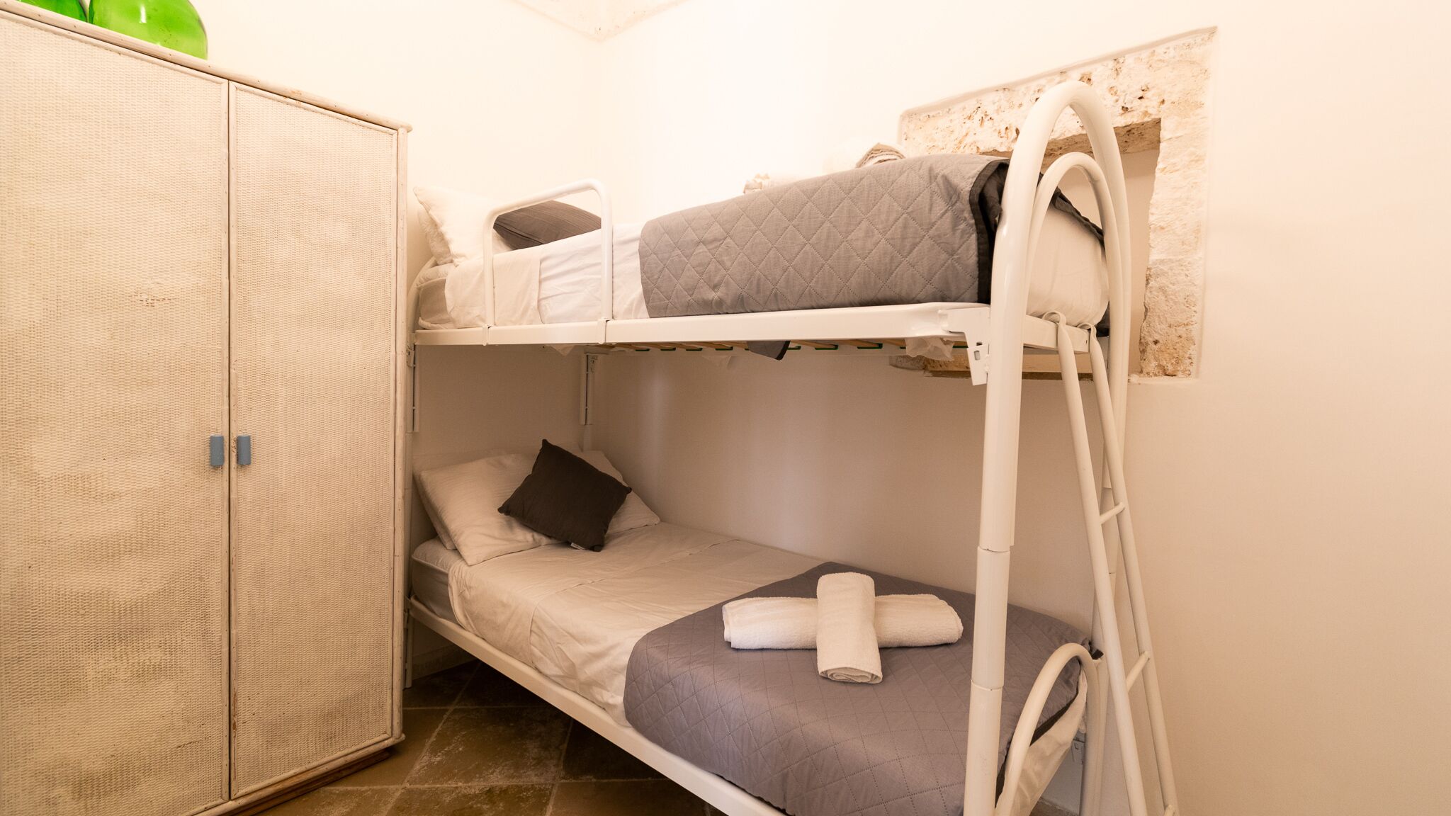 Il Vico di Ostuni Suite by Typney