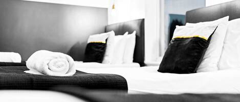 3 bedrooms, desk, iron/ironing board, WiFi