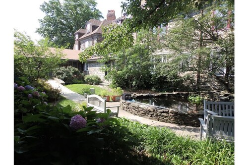 Historic Mansion with 6 Master Suites & Huge Yard