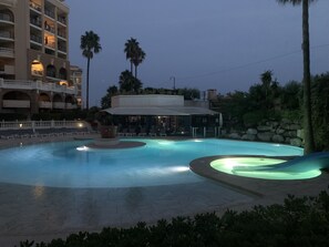 Utomhuspool