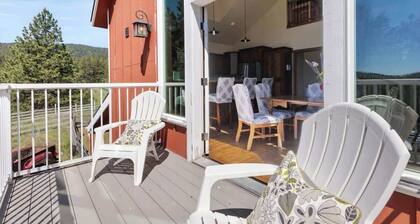 Private 22-Acre Farmhouse Retreat | Hot Tub + Game Barn
