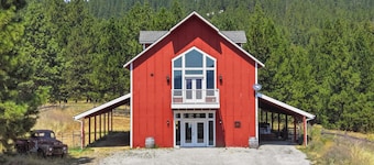Private 22-Acre Farmhouse Retreat | Hot Tub + Game Barn