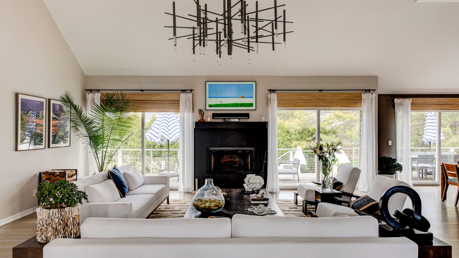 Newly Renovated, Modern home with pool, cathedral ceilings, open-floor...