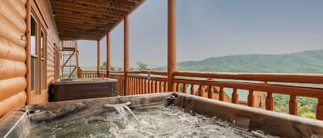 室外 SPA 浴池
