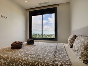 3 chambres, fer et planche à repasser, Wi-Fi gratuit, draps fournis