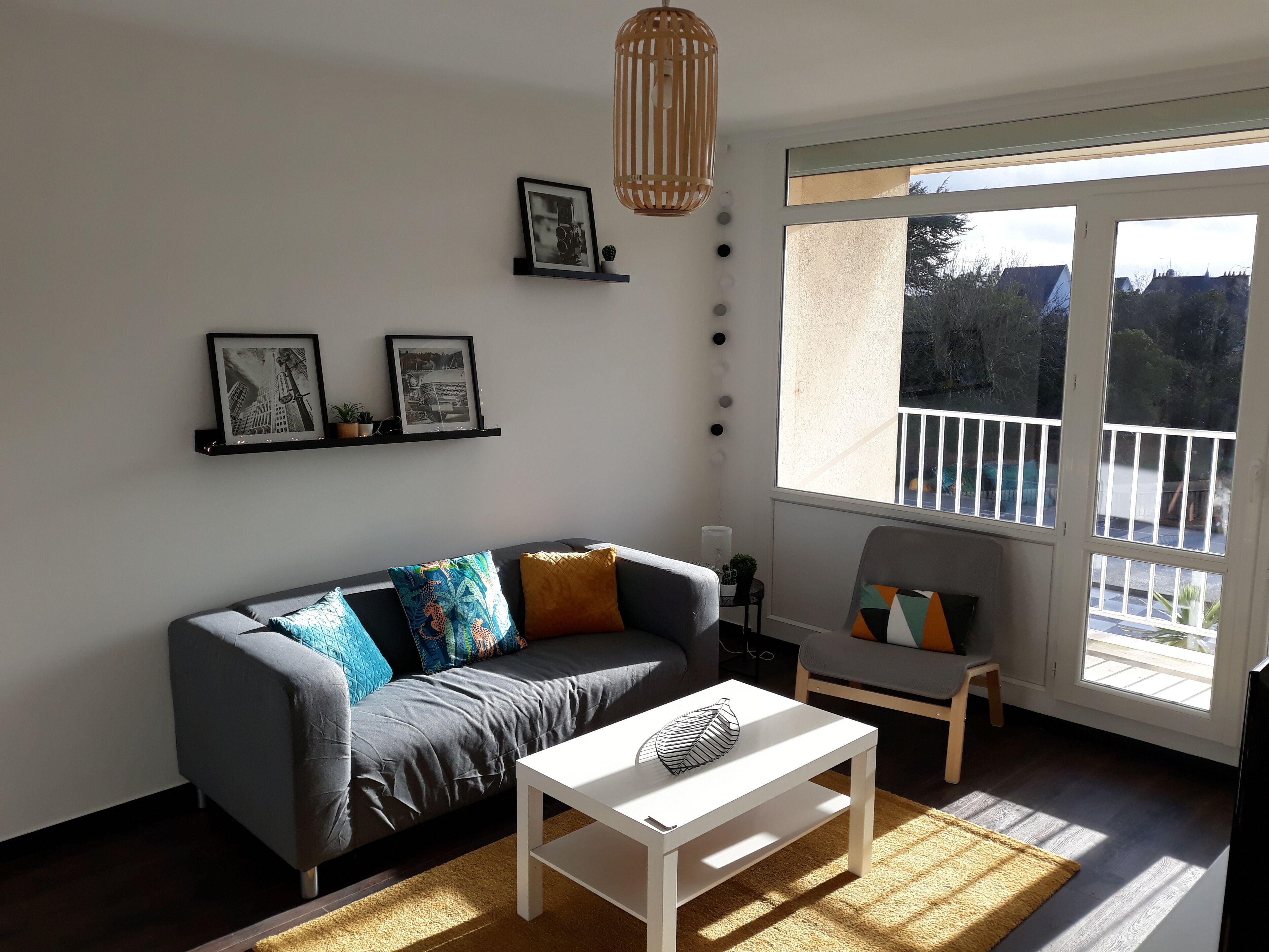 Joli T4 Meublé Lumineux à 5 mn à Pied du Centre Ville