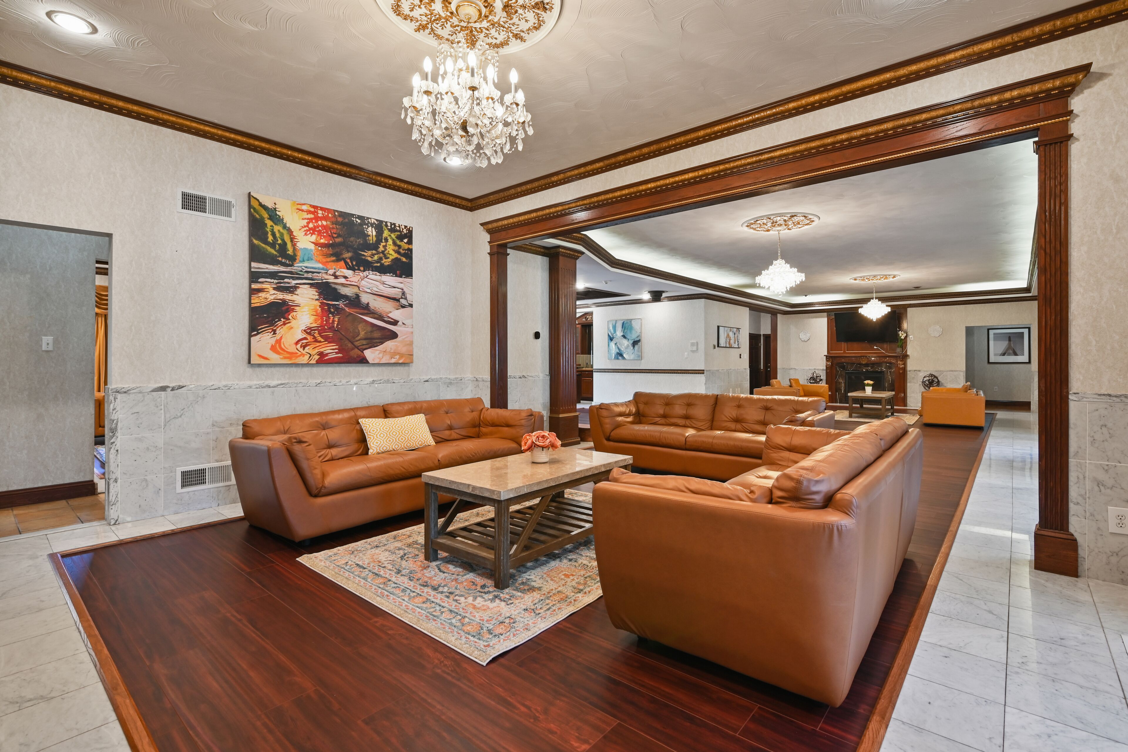 Super Luxury Mansion & Green Retreat In Plains PA