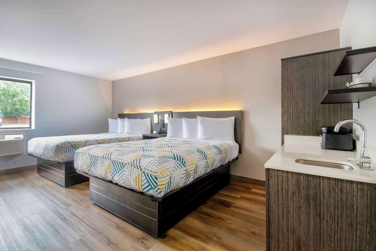 Individually decorated, individually furnished, desk, free WiFi