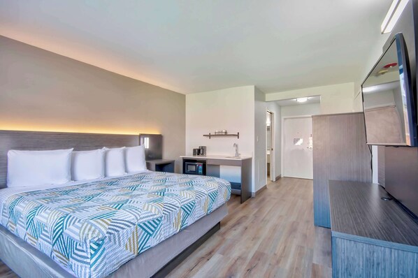 Individually decorated, individually furnished, desk, free WiFi