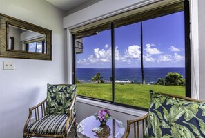 Interior - A1: 1 bedroom, 1st floor, oceanfront (Princeville)