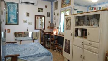 1 Schlafzimmer, Bügeleisen/Bügelbrett, Reisekinderbett, kostenloses WLAN